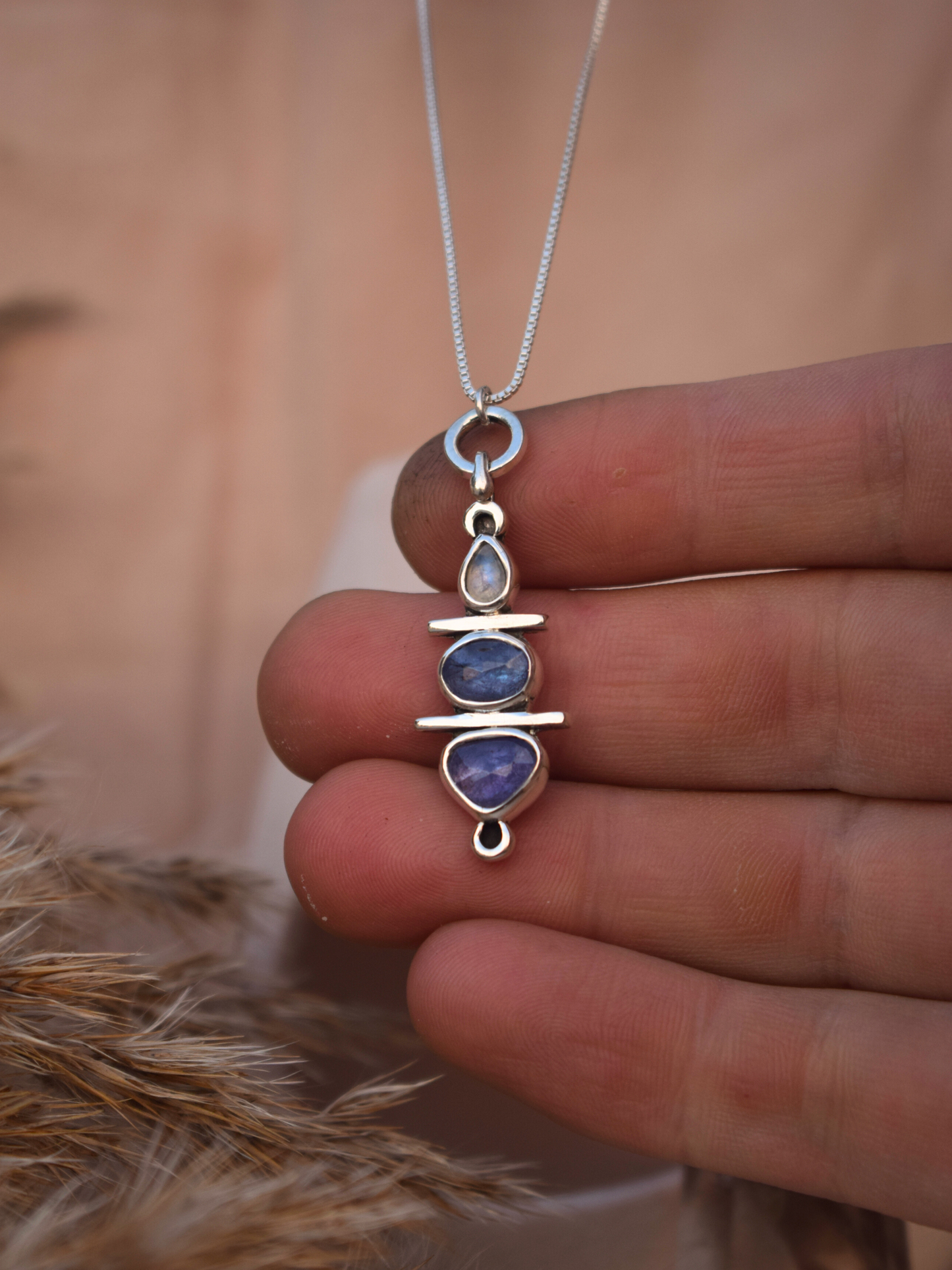 Lavara Necklace - Moonstone , Tanzanite