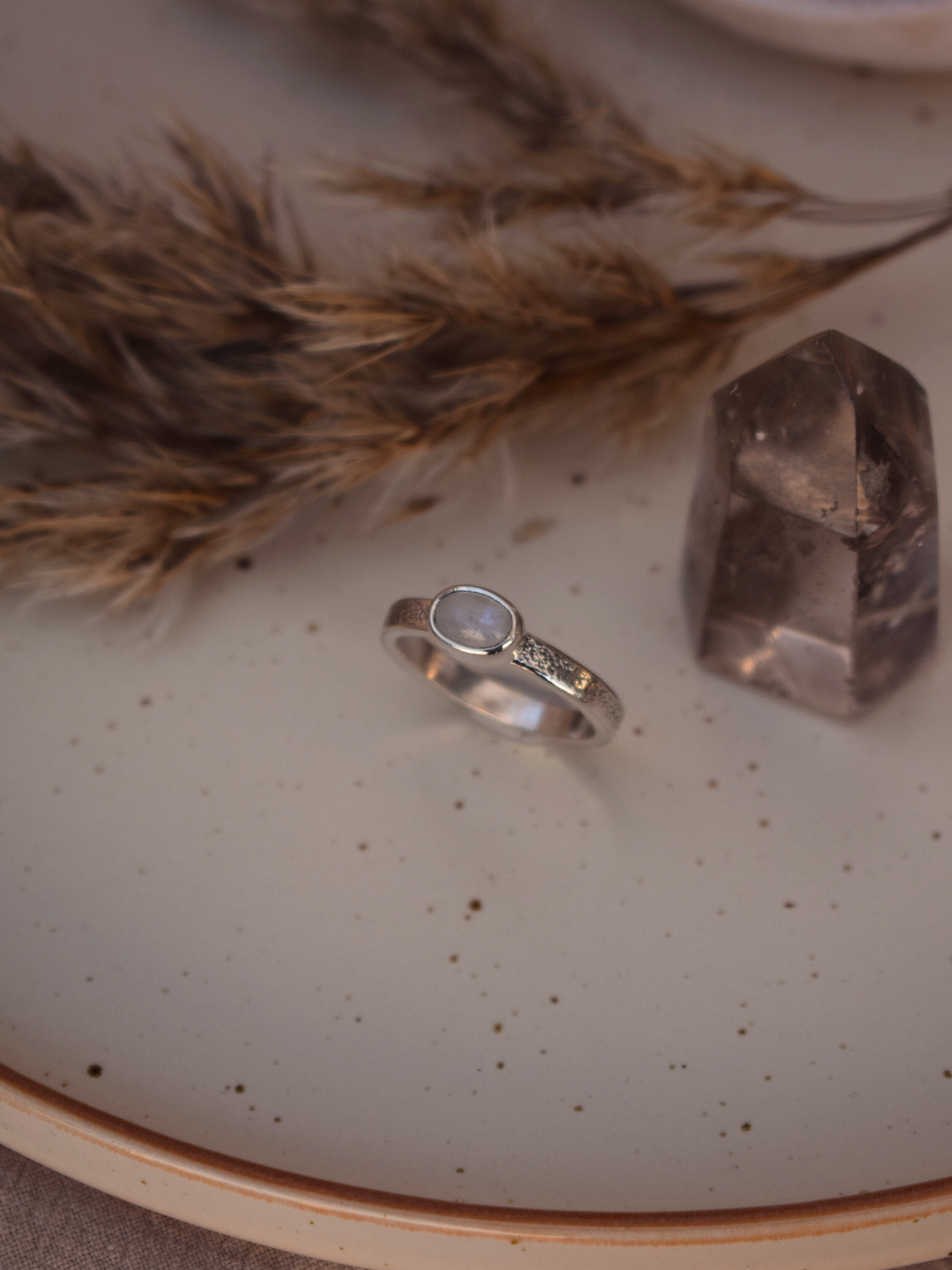 Noara Ring - Moonstone