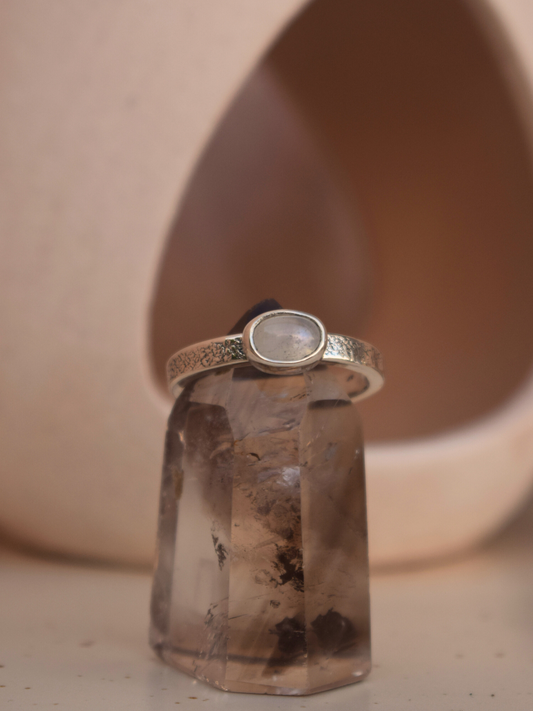 Noara Ring - Moonstone