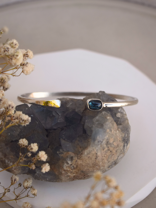 Elnor Cuff - Teal Kyanite