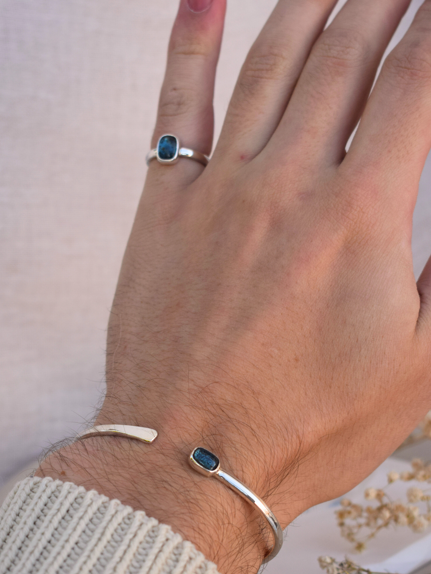 Lunor Ring - Teal Kyanite