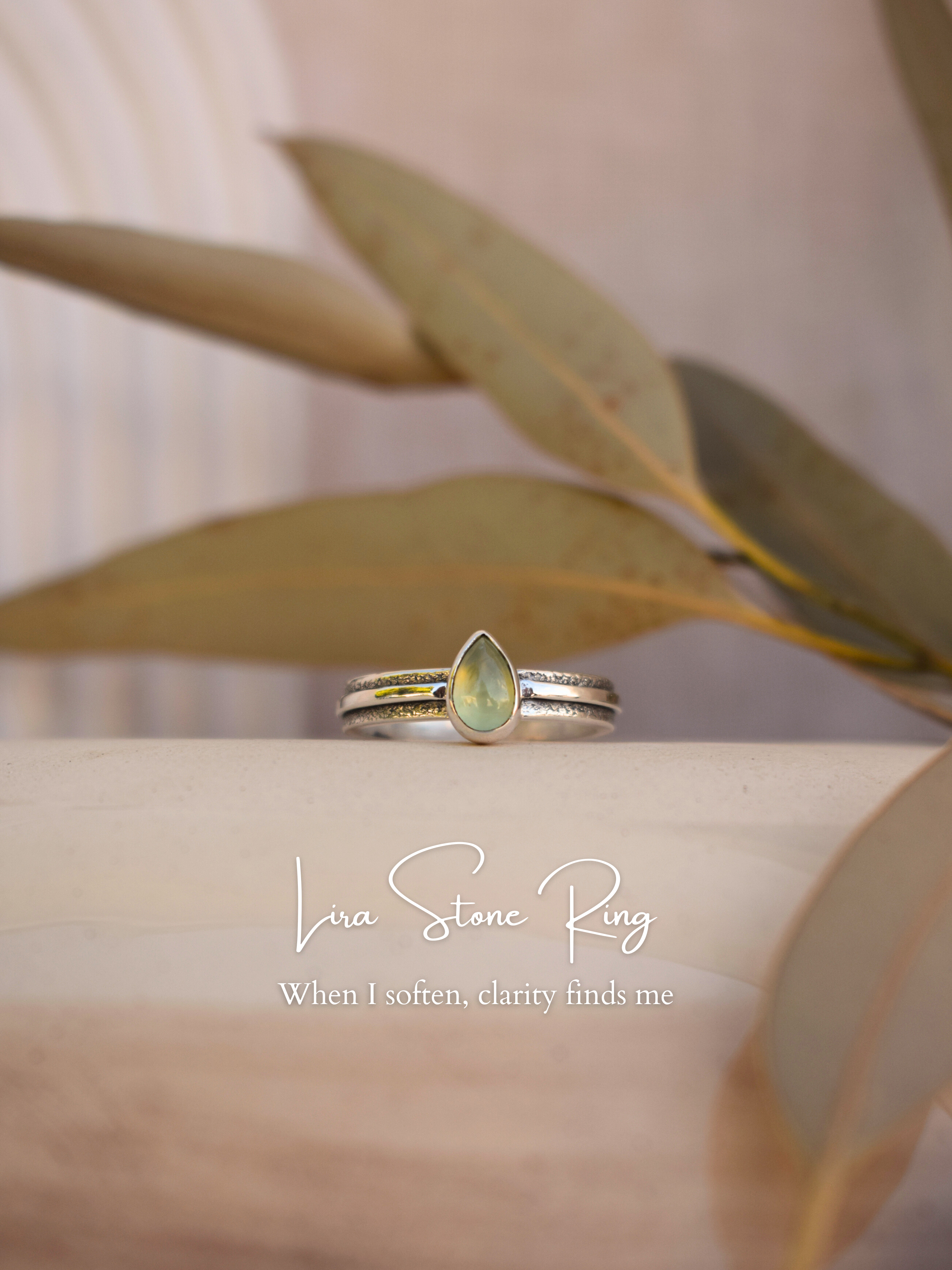Lira Stone Ring - Prehnite
