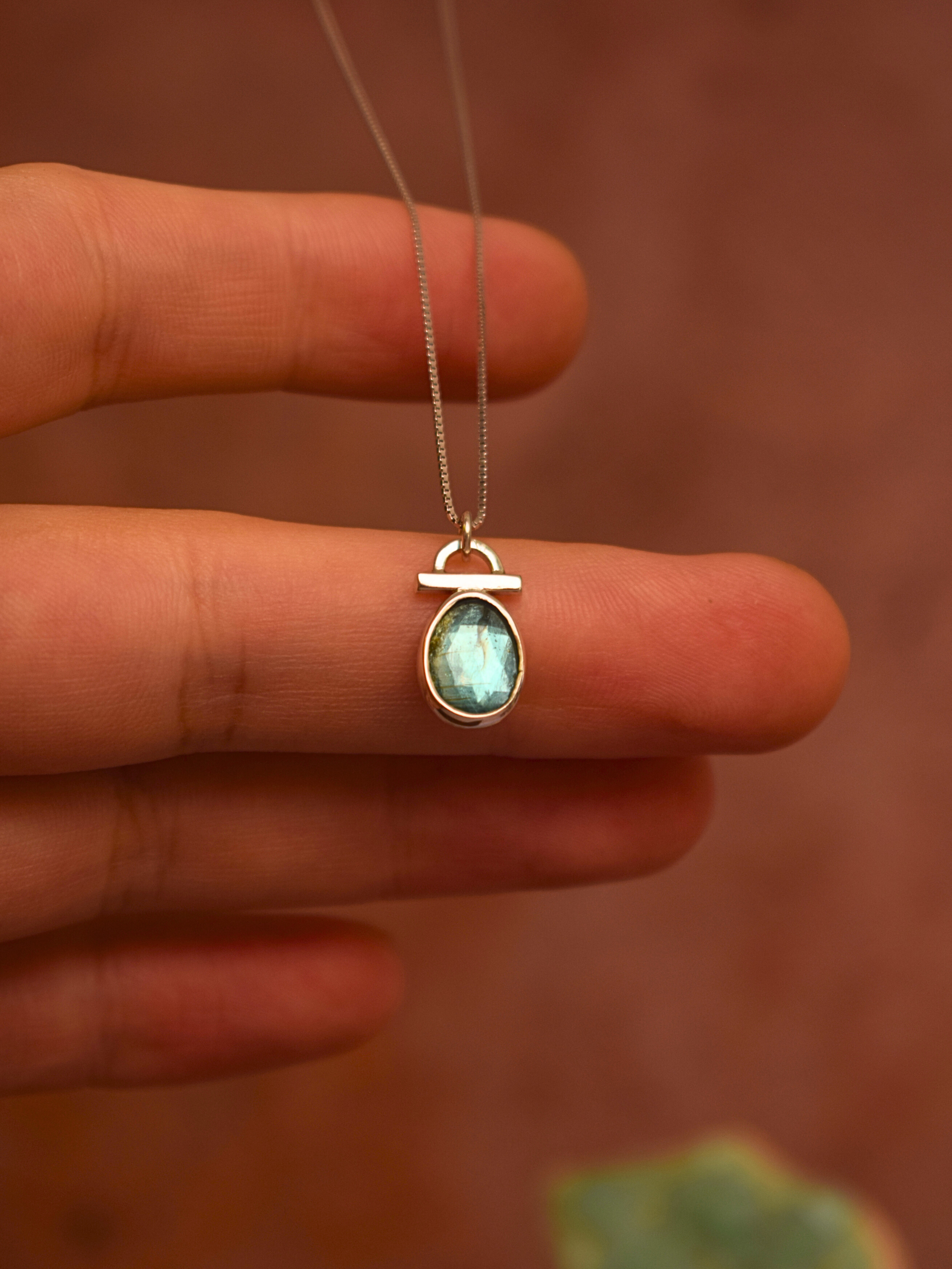 Nurture Pendant - Emerald Green Kyanite