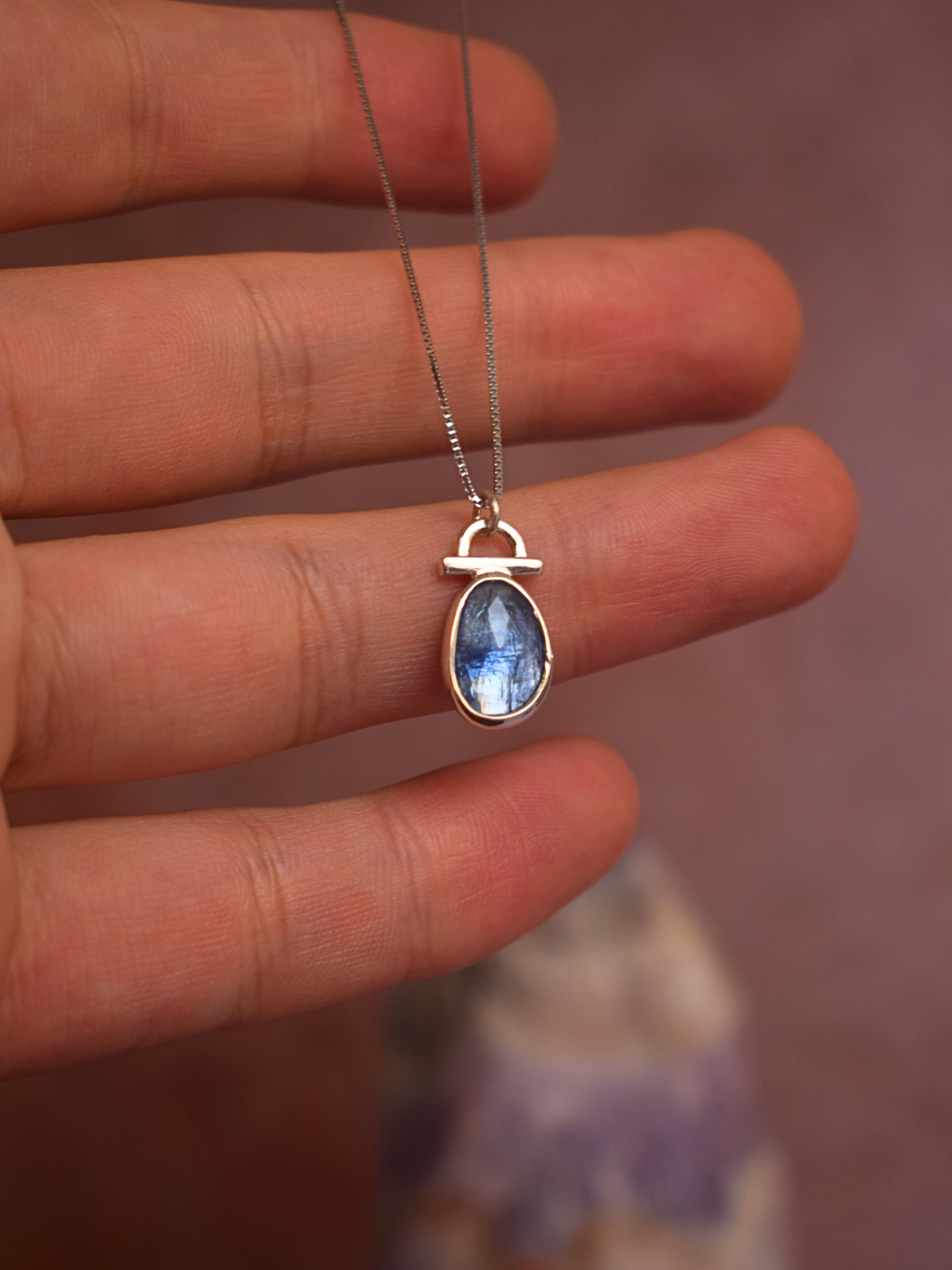 Nurture Pendant - Tanzanite