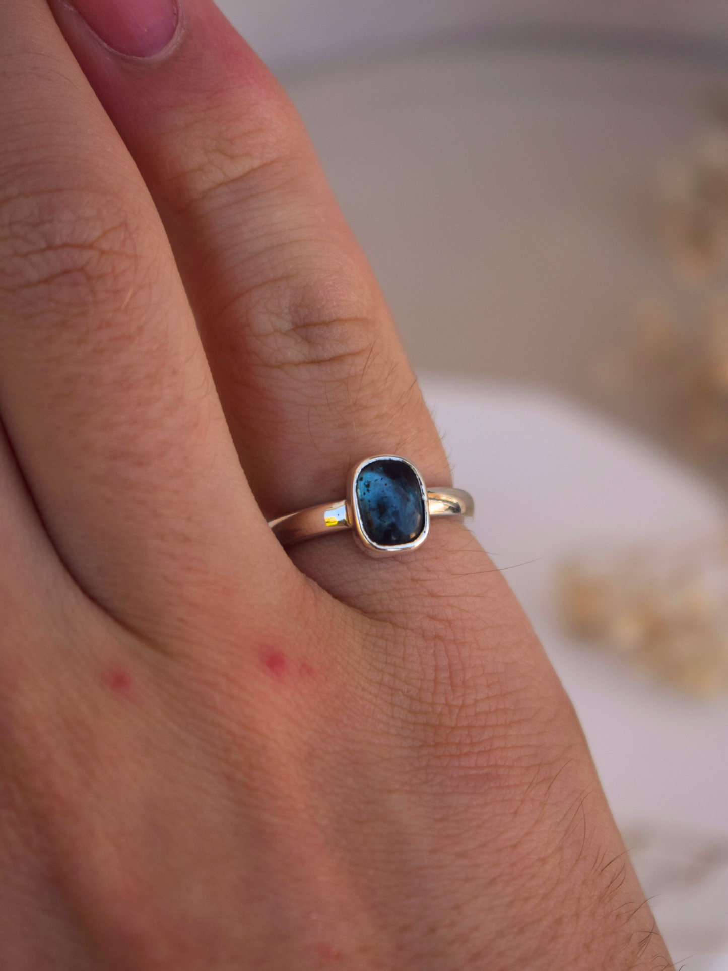 Lunor Ring - Teal Kyanite