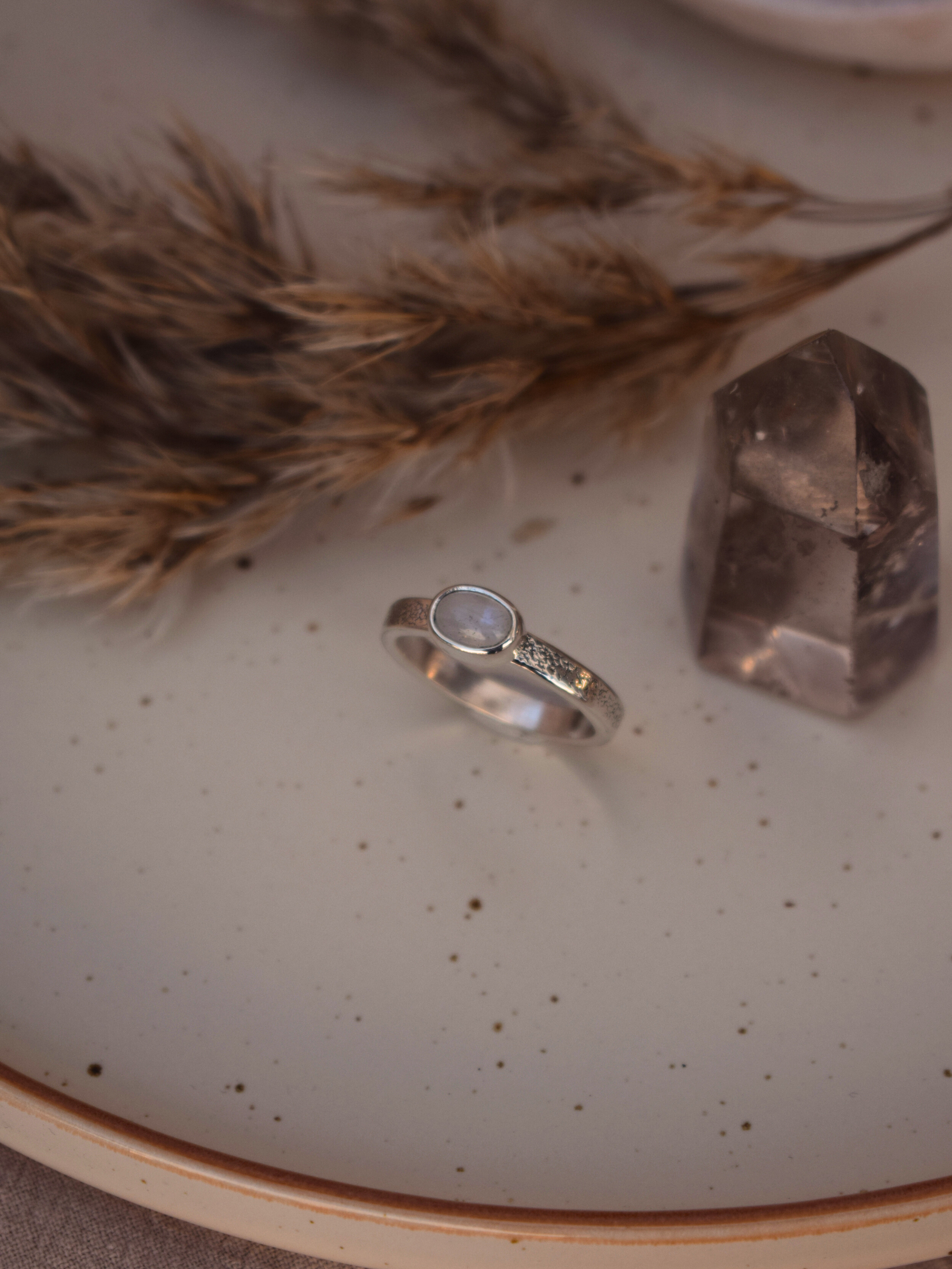 Noara Ring - Moonstone