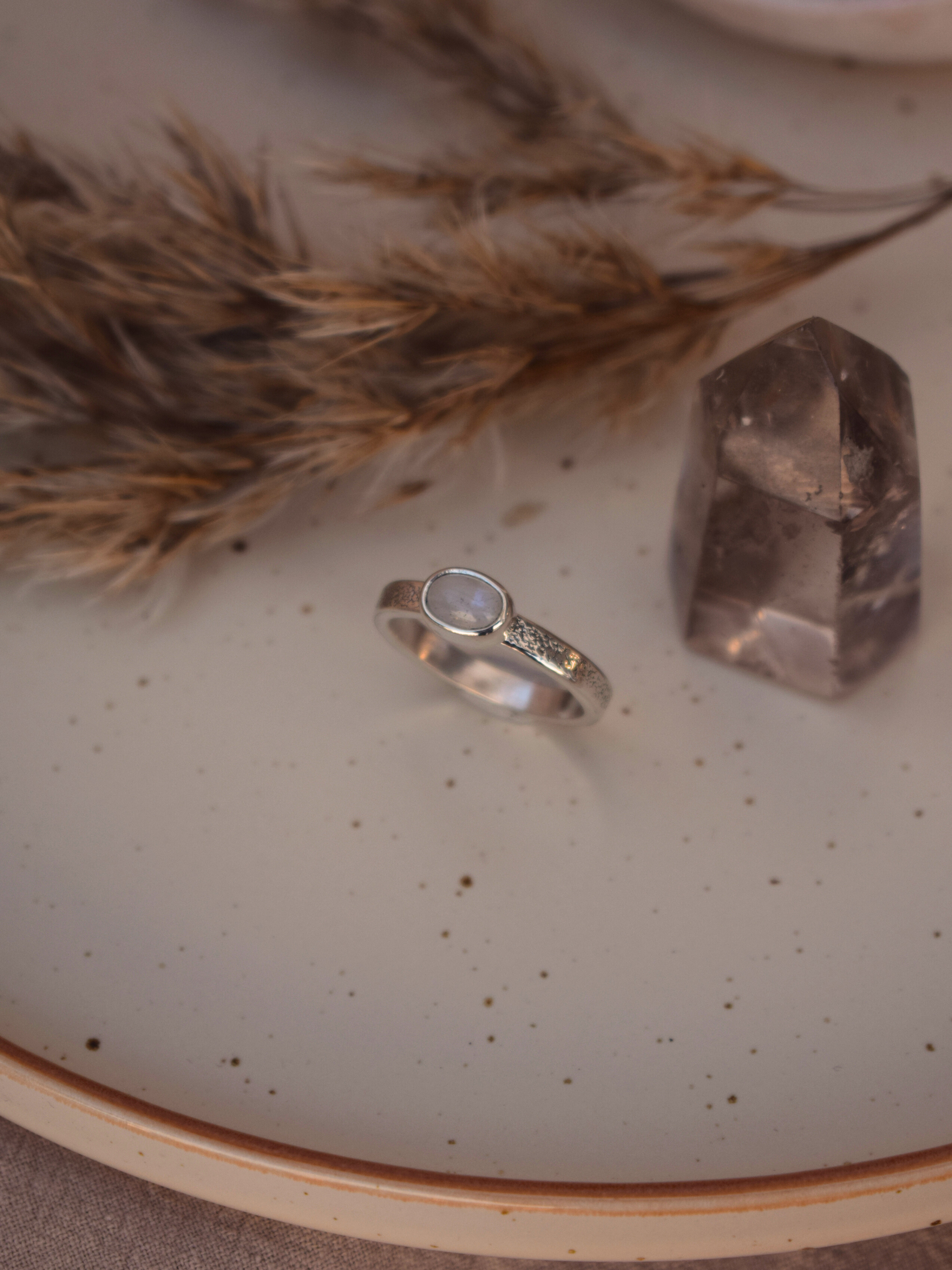 Noara Ring - Moonstone