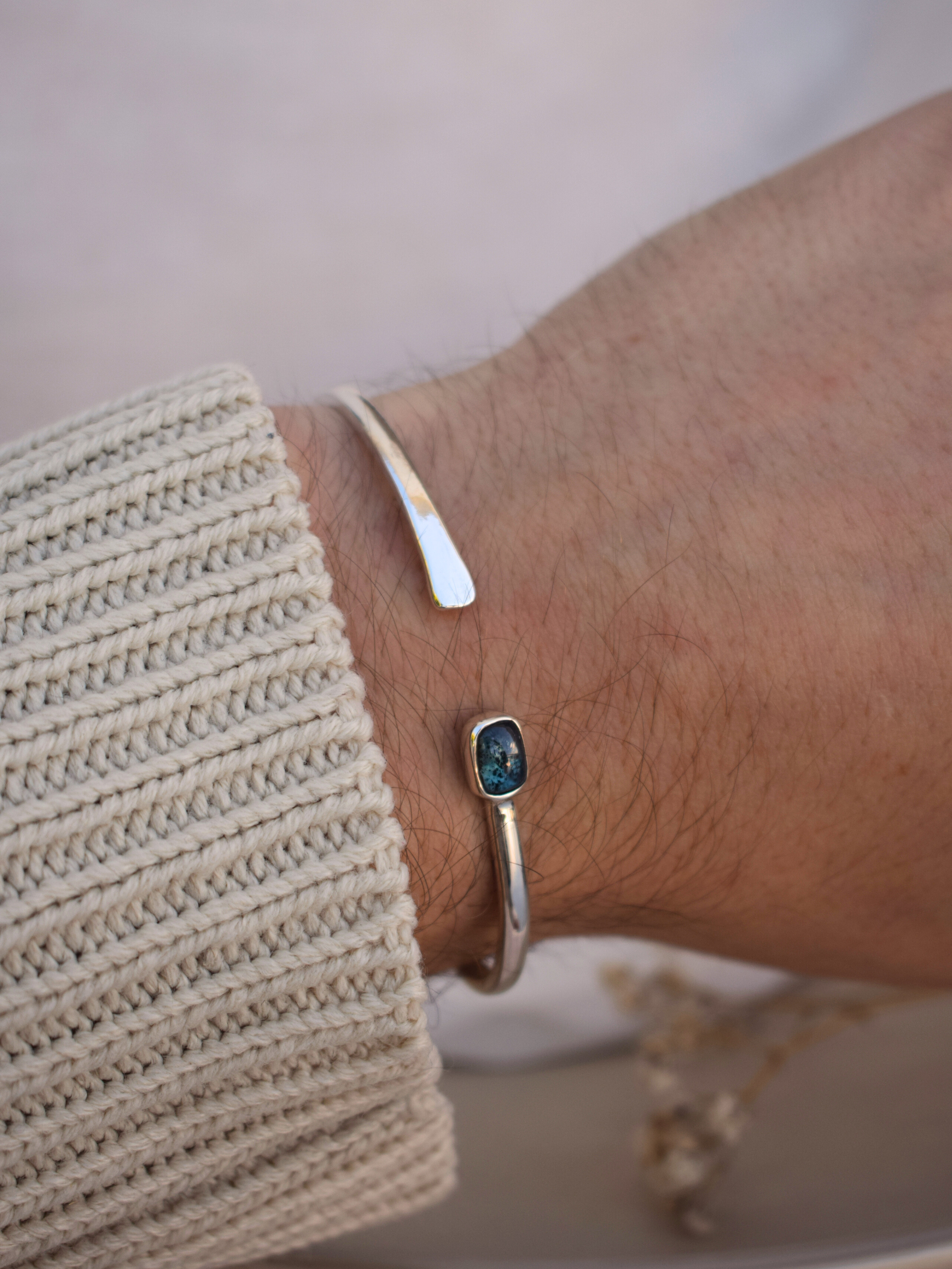 Elnor Cuff - Teal Kyanite