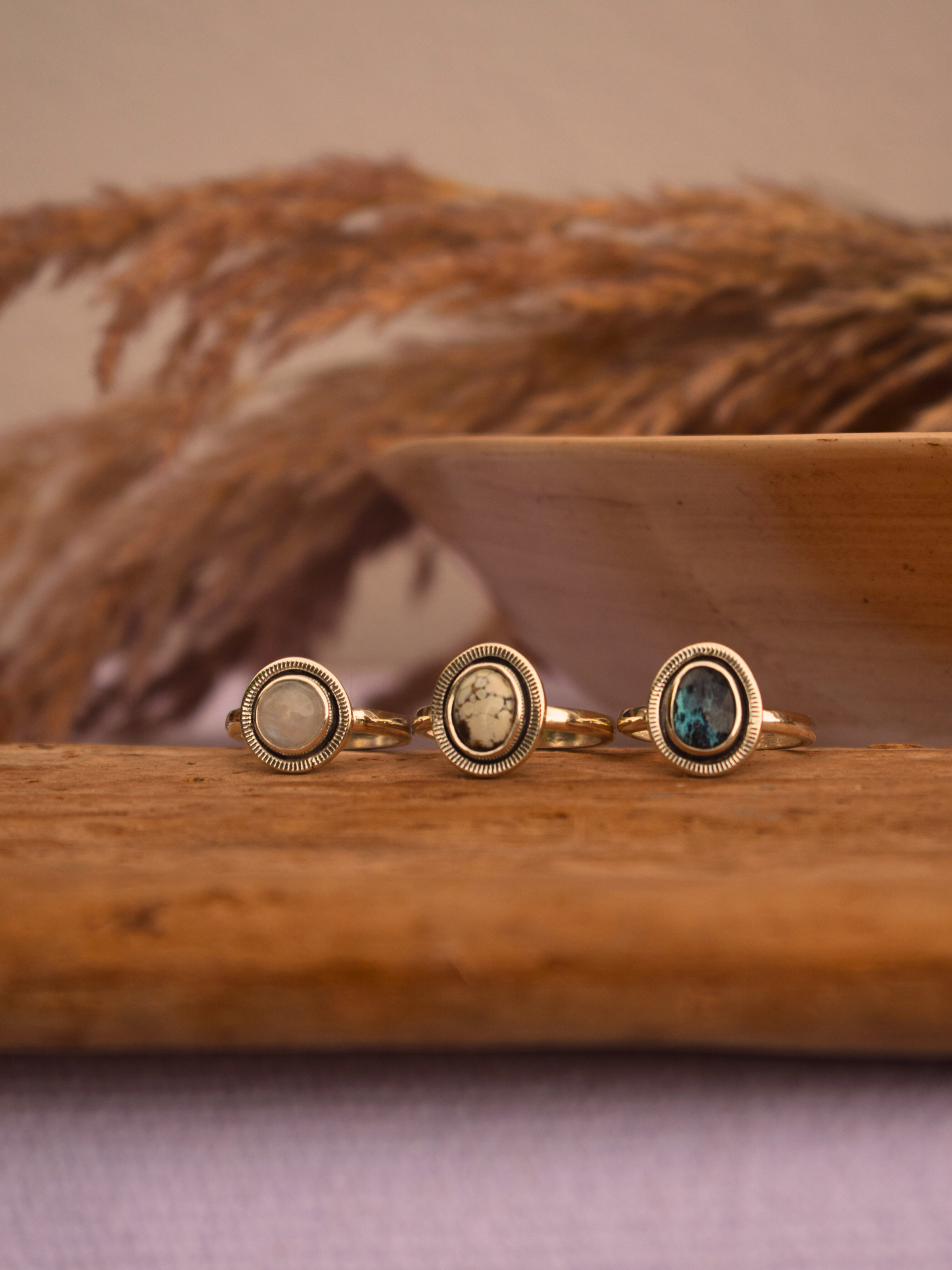 Custom Ellara Ring - Choose your gem