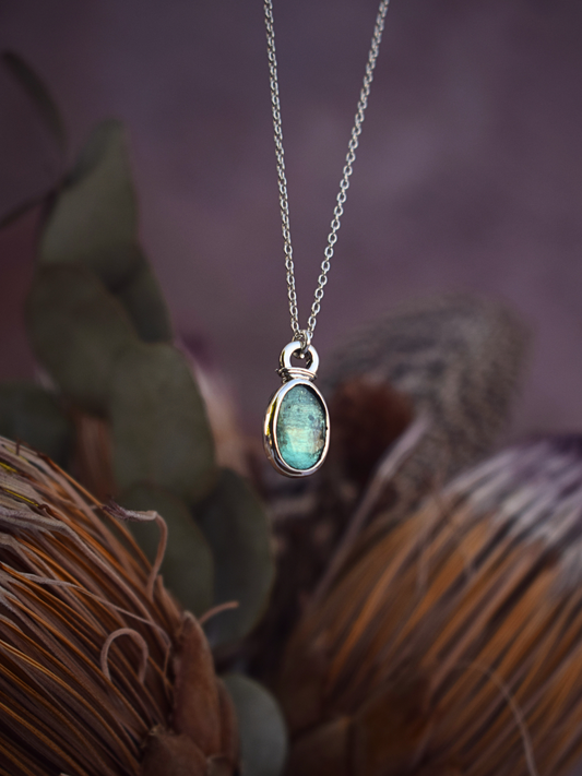 Vessel Necklace | Emerald Green Kyanite