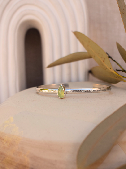 Selas Cuff - Prehnite