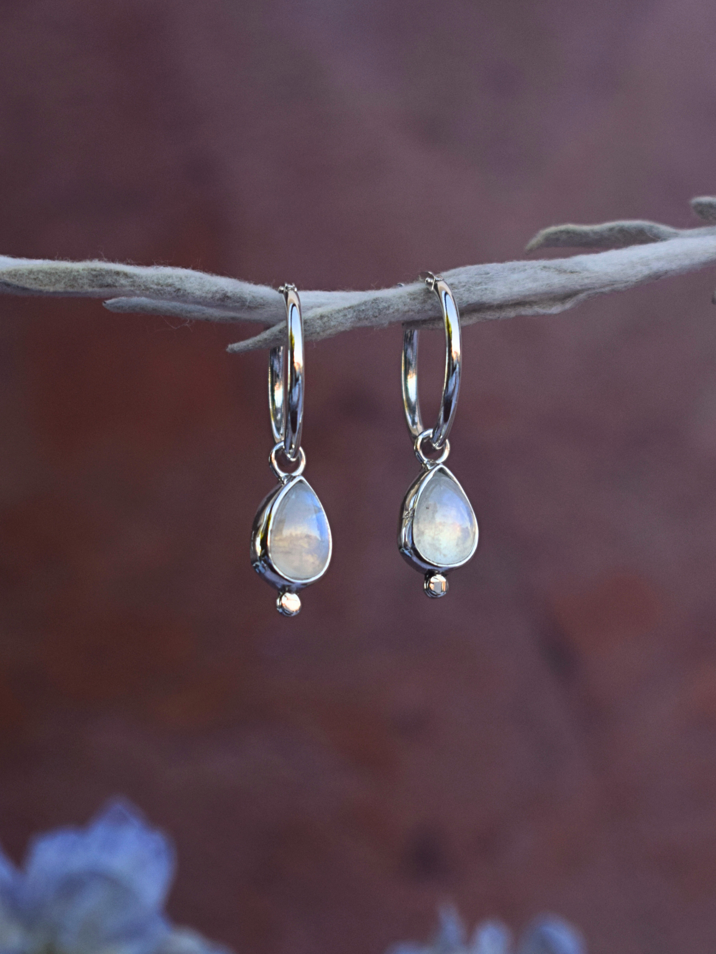 The Dew Hoops - Moonstone