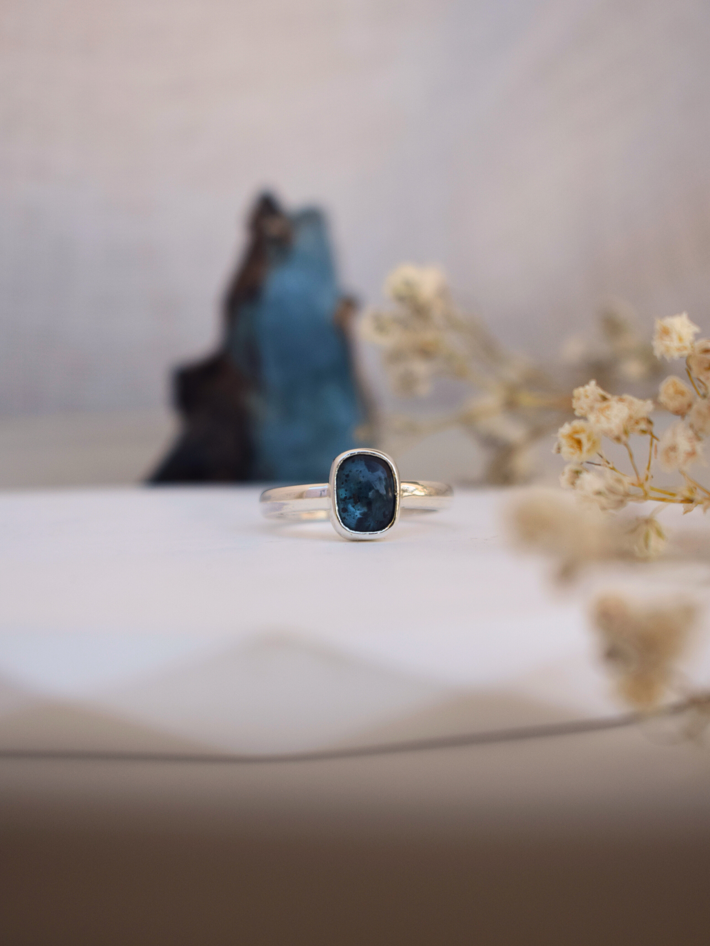 Lunor Ring - Teal Kyanite